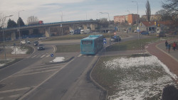 Křižovatka ulic Velká Dlážka a Polní