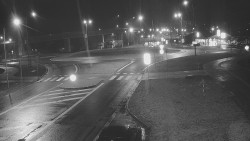 Křižovatka ulic Velká Dlážka a Polní