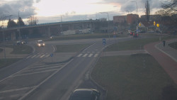 Křižovatka ulic Velká Dlážka a Polní