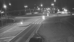 Křižovatka ulic Velká Dlážka a Polní