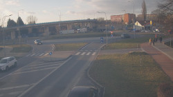 Křižovatka ulic Velká Dlážka a Polní