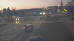 Křižovatka ulic Velká Dlážka a Polní