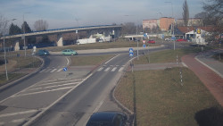 Křižovatka ulic Velká Dlážka a Polní