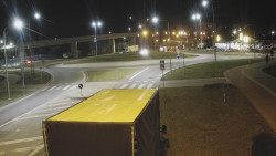 Křižovatka ulic Velká Dlážka a Polní