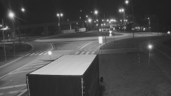 Křižovatka ulic Velká Dlážka a Polní