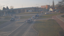 Křižovatka ulic Velká Dlážka a Polní