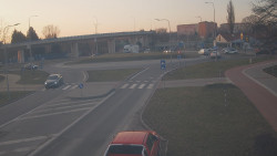 Křižovatka ulic Velká Dlážka a Polní