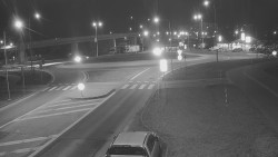 Křižovatka ulic Velká Dlážka a Polní