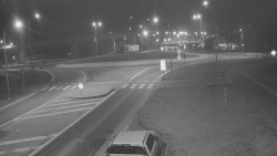 Křižovatka ulic Velká Dlážka a Polní