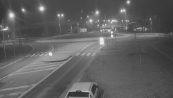 Křižovatka ulic Velká Dlážka a Polní