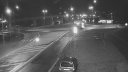 Křižovatka ulic Velká Dlážka a Polní