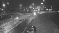 Křižovatka ulic Velká Dlážka a Polní