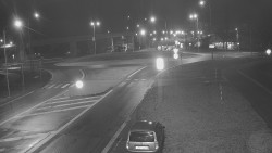 Křižovatka ulic Velká Dlážka a Polní