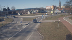 Křižovatka ulic Velká Dlážka a Polní