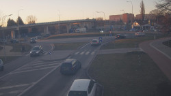 Křižovatka ulic Velká Dlážka a Polní