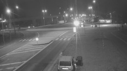 Křižovatka ulic Velká Dlážka a Polní