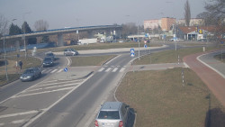 Křižovatka ulic Velká Dlážka a Polní