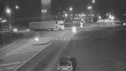 Křižovatka ulic Velká Dlážka a Polní