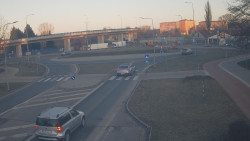 Křižovatka ulic Velká Dlážka a Polní