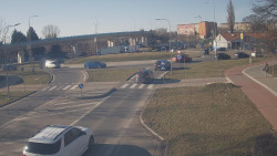 Křižovatka ulic Velká Dlážka a Polní