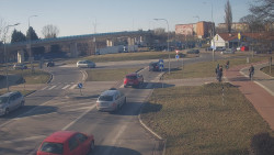 Křižovatka ulic Velká Dlážka a Polní