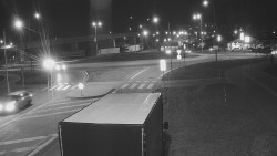 Křižovatka ulic Velká Dlážka a Polní