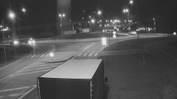 Křižovatka ulic Velká Dlážka a Polní