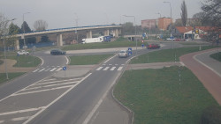 Křižovatka ulic Velká Dlážka a Polní