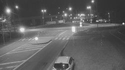 Křižovatka ulic Velká Dlážka a Polní