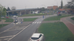 Křižovatka ulic Velká Dlážka a Polní