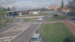 Křižovatka ulic Velká Dlážka a Polní