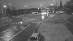 Křižovatka ulic Velká Dlážka a Polní