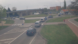 Křižovatka ulic Velká Dlážka a Polní