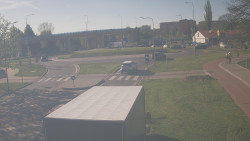 Křižovatka ulic Velká Dlážka a Polní