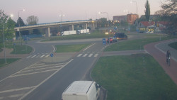 Křižovatka ulic Velká Dlážka a Polní