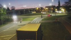 Křižovatka ulic Velká Dlážka a Polní