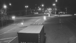 Křižovatka ulic Velká Dlážka a Polní