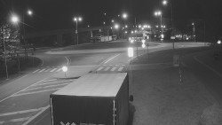 Křižovatka ulic Velká Dlážka a Polní