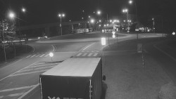 Křižovatka ulic Velká Dlážka a Polní