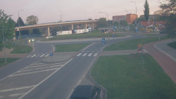 Křižovatka ulic Velká Dlážka a Polní