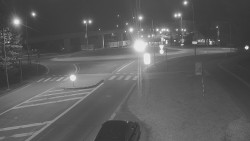 Křižovatka ulic Velká Dlážka a Polní