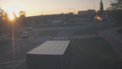 Křižovatka ulic Velká Dlážka a Polní