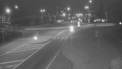 Křižovatka ulic Velká Dlážka a Polní