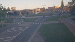 Křižovatka ulic Velká Dlážka a Polní