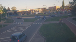 Křižovatka ulic Velká Dlážka a Polní