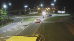 Křižovatka ulic Velká Dlážka a Polní