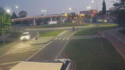 Křižovatka ulic Velká Dlážka a Polní