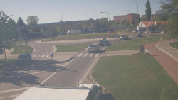 Křižovatka ulic Velká Dlážka a Polní