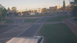 Křižovatka ulic Velká Dlážka a Polní
