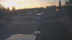 Křižovatka ulic Velká Dlážka a Polní